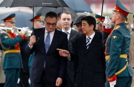 Jepang Tangguhkan Kenaikan Pajak